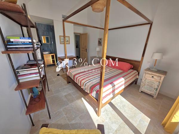 Villa 7 pièce(s) 6 chambre(s) 192 m²