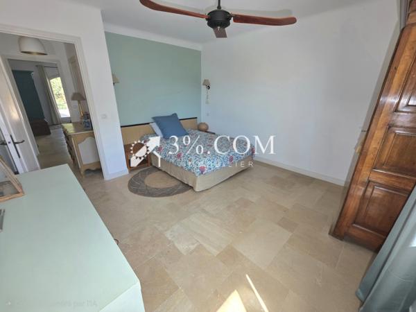 Villa 7 pièce(s) 6 chambre(s) 192 m²