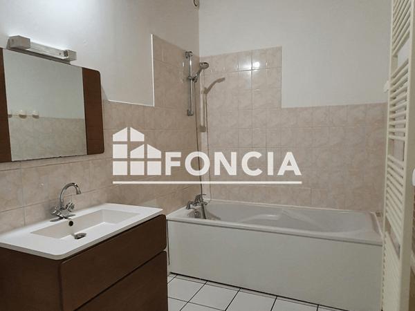 Location Appartement 4 pièces 115 m² - 11 RUE THIERS Rethel 08300