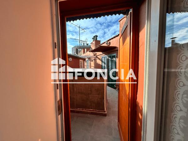Location Studio meublé 14.36 m² - 16 RUE HALEVY Nice 06000