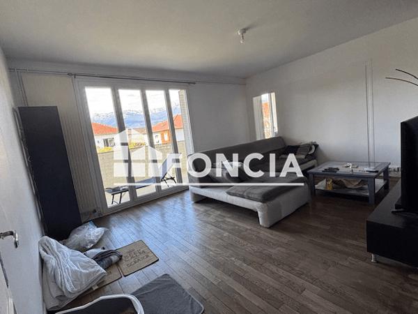 Location Appartement 4 pièces 118.3 m² - 5 RUE RABELAIS Eybens 38320