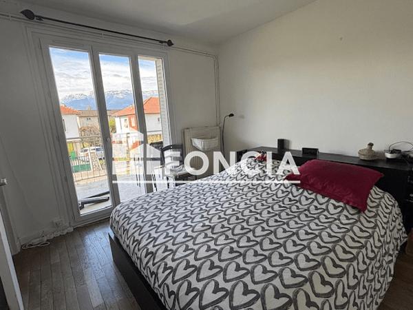Location Appartement 4 pièces 118.3 m² - 5 RUE RABELAIS Eybens 38320