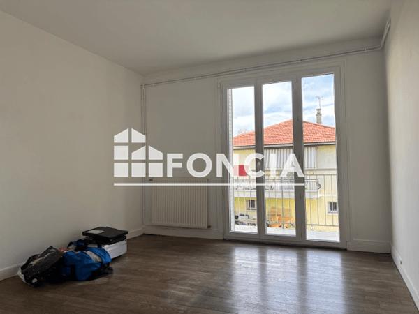 Location Appartement 4 pièces 118.3 m² - 5 RUE RABELAIS Eybens 38320