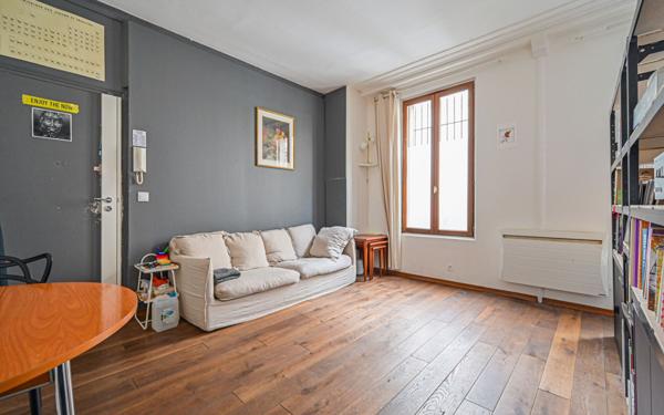 Appartement à vendre    2 pièces • 53 m2 Paris 18