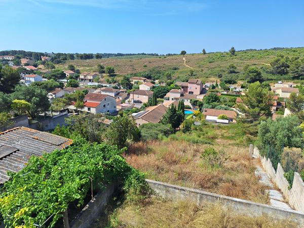 Terrain à bâtir de  877 m2  aux Pennes Mirabeau