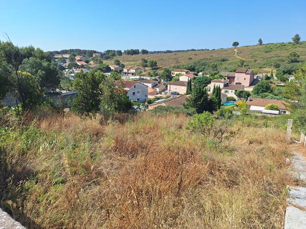 Terrain à bâtir de  877 m2  aux Pennes Mirabeau