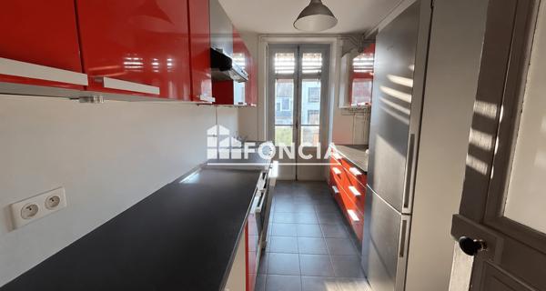 Location Appartement 5 pièces 121.66 m² - Lyon 69003