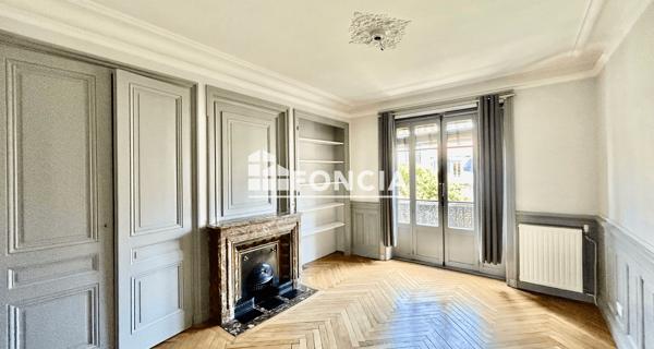 Location Appartement 5 pièces 121.66 m² - Lyon 69003