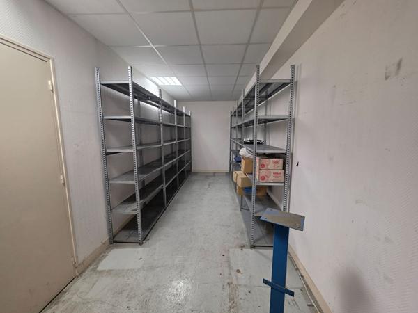 Local d'activité Tours 700 m2