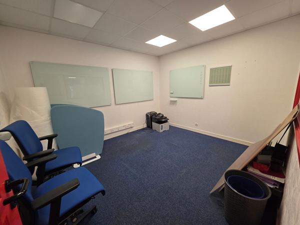 Local d'activité Tours 700 m2