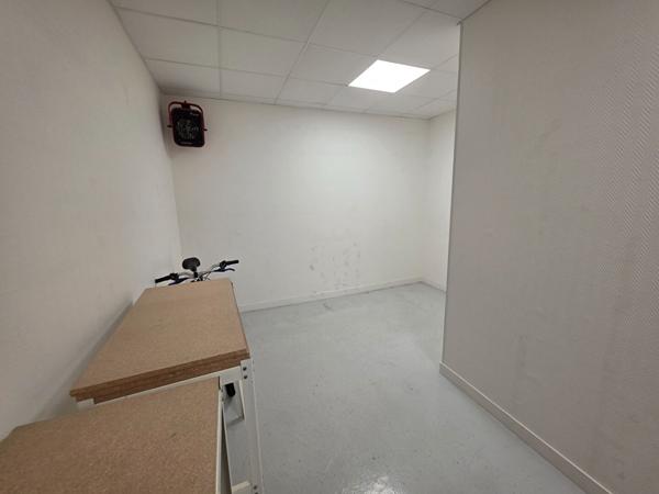 Local d'activité Tours 700 m2