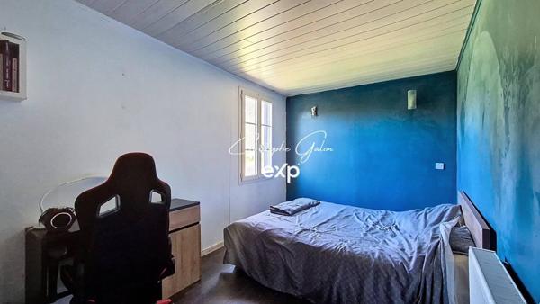 Maison de plain-pied avec étang et terrain de plus d’un hectare