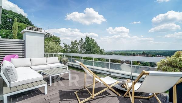 Appartement d'angle avec triple exposition