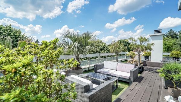 Appartement d'angle avec triple exposition