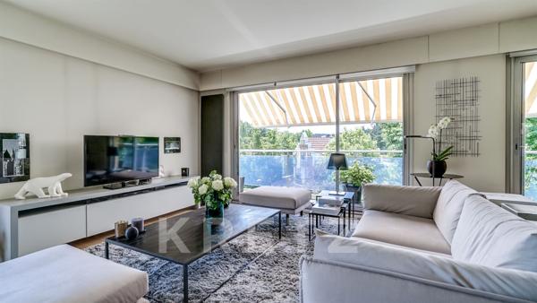 Appartement d'angle avec triple exposition