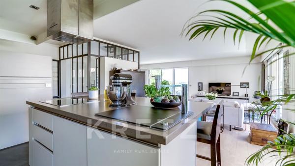 Appartement d'angle avec triple exposition