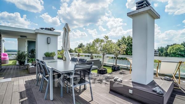 Appartement d'angle avec triple exposition