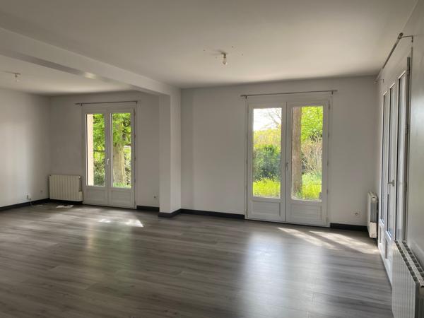 Villennes-sur-Seine (78670) Maison 7 pièces et grand jardin