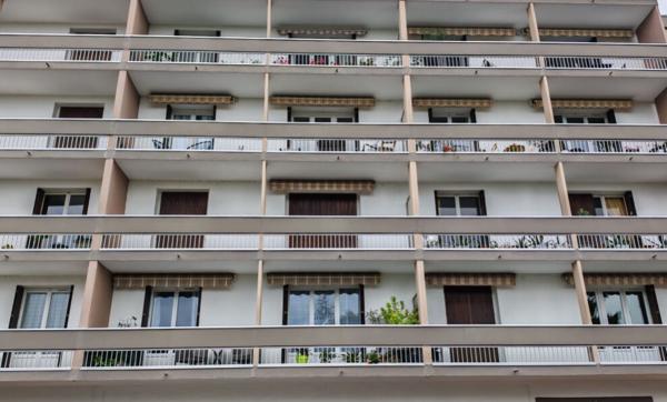 EN VENTE FOURCHAMBAULT APPARTEMENT 2 CHAMBRES, CAVE ET PARKING