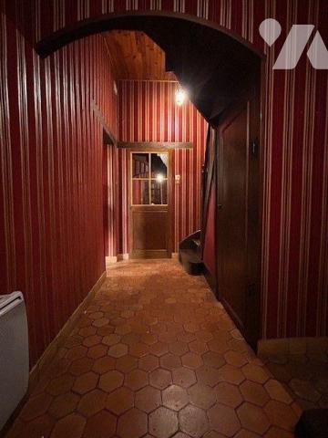 MAISON A VENDRE BAUGE EN ANJOU
Commerces, services, écoles...
Maison ancienne située centre d...