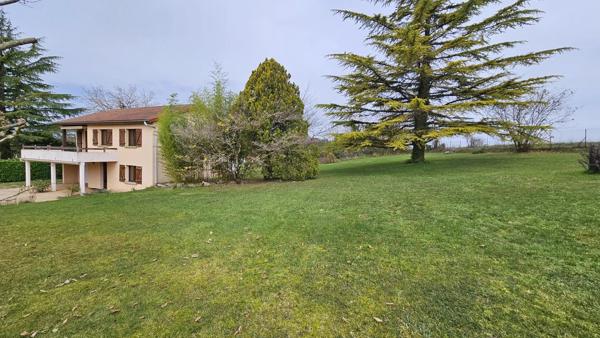 Vente                                                      Maison
                        
                     4 pièces                      99 m2                     à Soleymieu