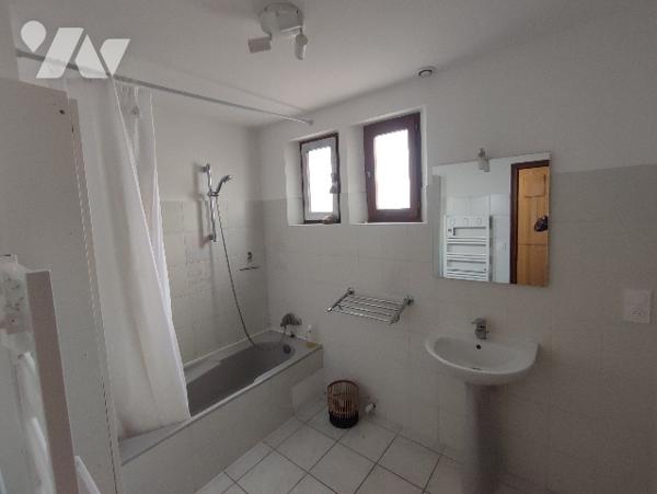 Maison 3 chambres avec jardin et garage