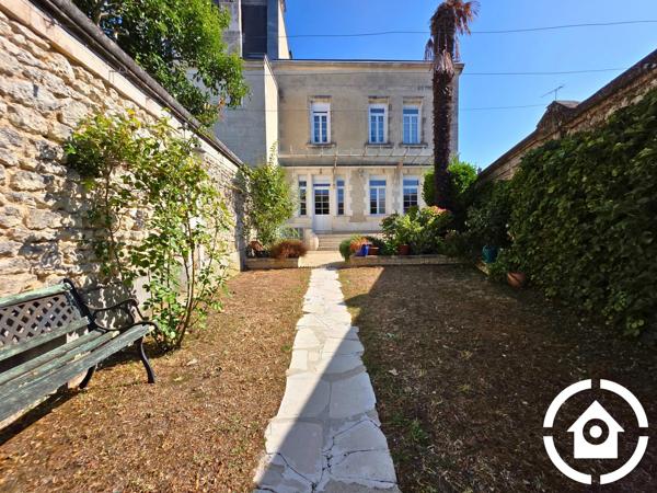 Maison de Caractère avec Vue Panoramique - avec jardin et garage