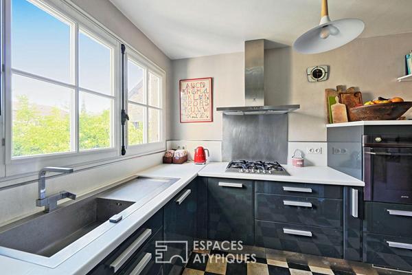 Maison de caractère en pierre avec jardin confidentiel au coeur de Fontainebleau