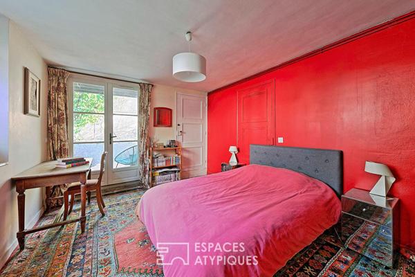 Maison de caractère en pierre avec jardin confidentiel au coeur de Fontainebleau