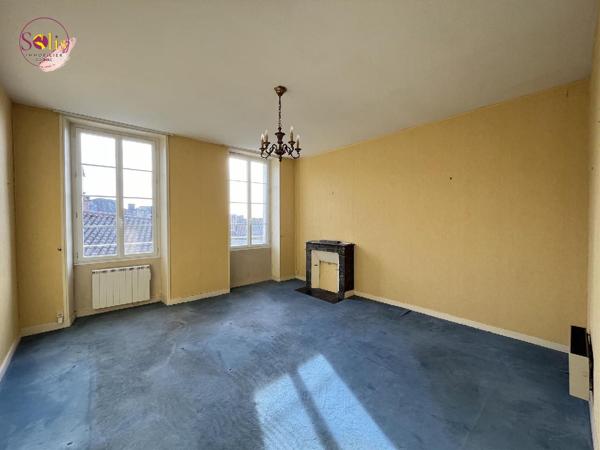 T3 de 62 m² au coeur du centre historique de COGNAC Situé ...