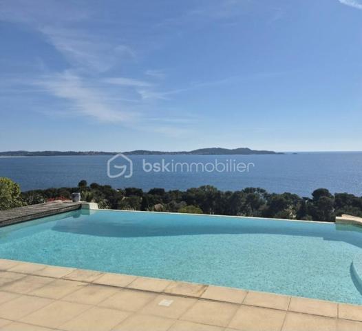 Maison d architecte de 189,38 m²