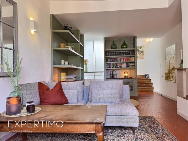 Rians (83560) Maison de village rénovée avec vue et terrasses