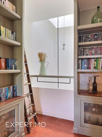 Rians (83560) Maison de village rénovée avec vue et terrasses