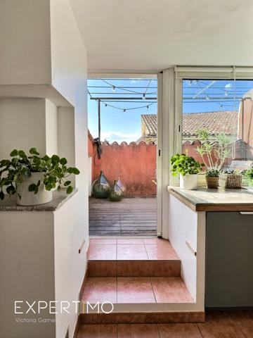 Rians (83560) Maison de village rénovée avec vue et terrasses