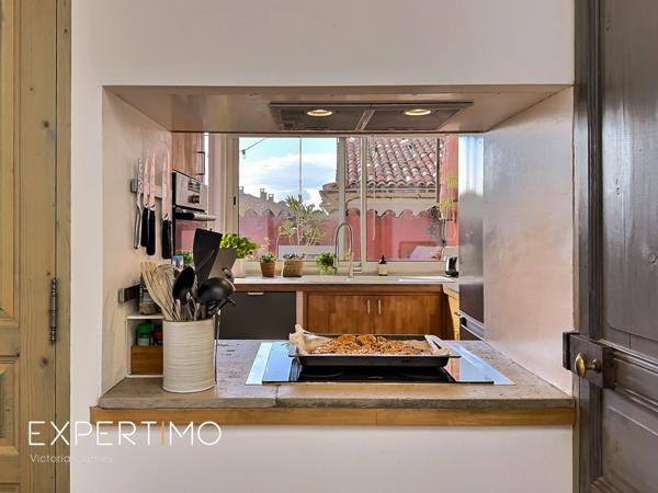 Rians (83560) Maison de village rénovée avec vue et terrasses