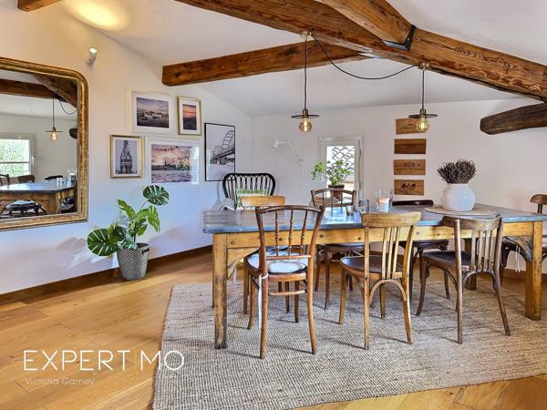 Rians (83560) Maison de village rénovée avec vue et terrasses