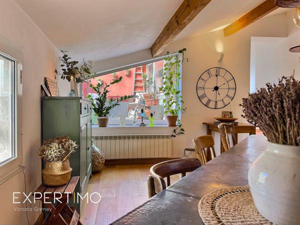 Rians (83560) Maison de village rénovée avec vue et terrasses