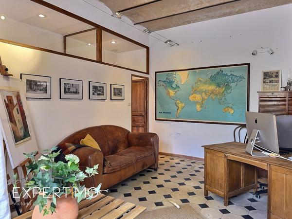 Rians (83560) Maison de village rénovée avec vue et terrasses