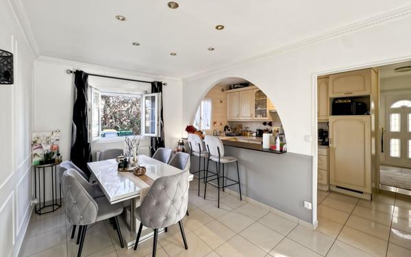 Maison à vendre    4 pièces •  Les Pavillons-sous-Bois