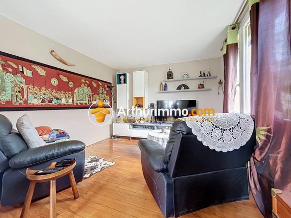 Vente                                                      Maison
                        
                     6 pièces                      150 m2                     à Bourgoin-Jallieu