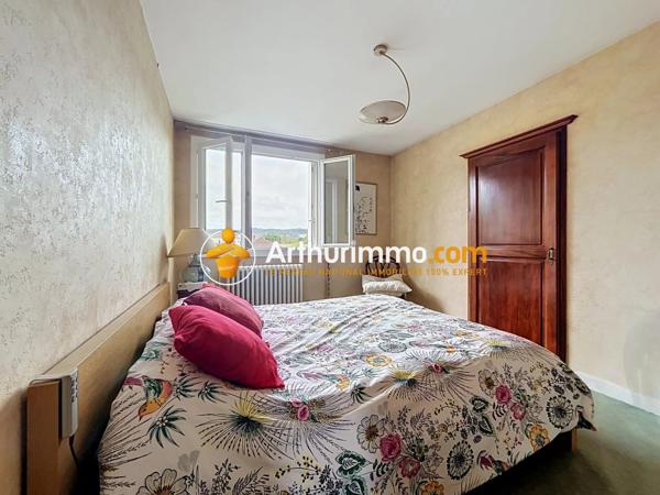Vente                                                      Maison
                        
                     6 pièces                      150 m2                     à Bourgoin-Jallieu