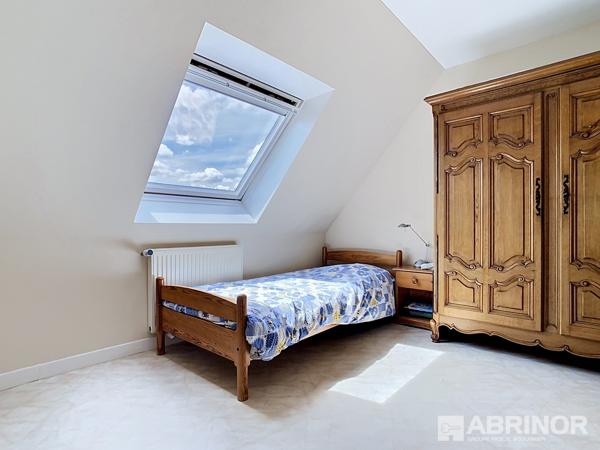 MAISON INDIVIDUELLE, 4 CHAMBRES, JARDIN SUD, GARAGE DOUBLE, STATIONNEMENT VILLENEUVE D ASCQ