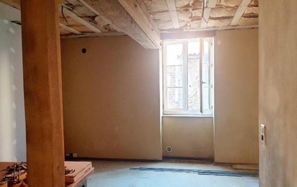 Vente Immeuble Saint-leonard-de-noblat   