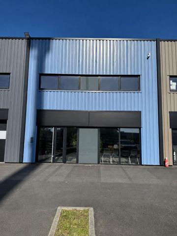 A LOUER : Très beau local d'activité 400 m2, comme neuf - SAINT-HERBLAIN : DIVISIBLE en 2