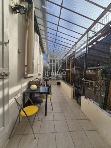 Maison 77M2 + 29 M2 sous-sol 450M2 terrain 13008 Mazargues