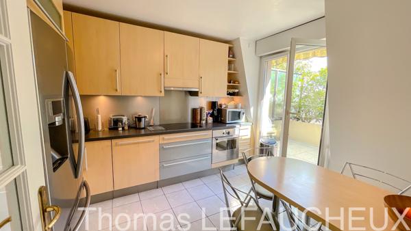 Bois-Colombes (92270) bois-Colombes centre, magnifique appartement familial au dernier étage de 133m² (125m2 Carrez) de 5 pièces, 3