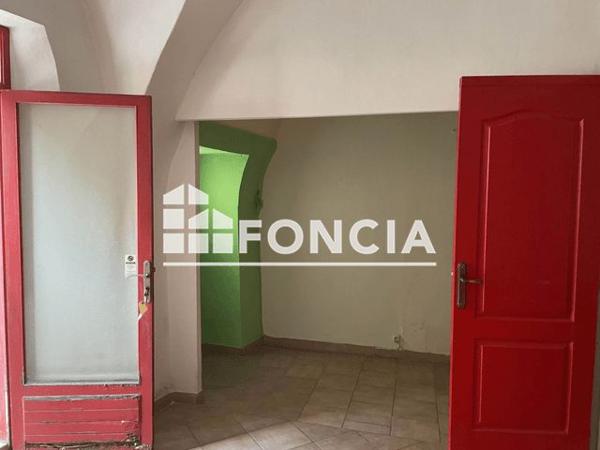 Location Local commercial 3 pièces 27.5 m² - 46 RUE JULES FERRY Brignoles 83170