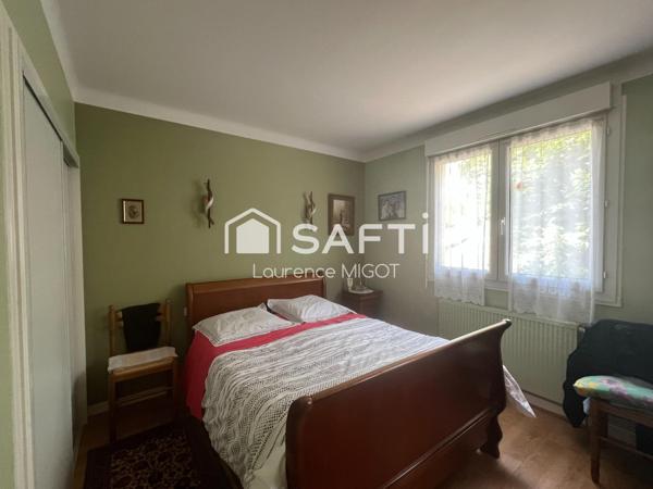 Maison soignée 5 ch. sur terrain paysagé