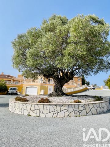 Maison à vendre 20 pièces 630 m² Roquebrune-sur-Argens
