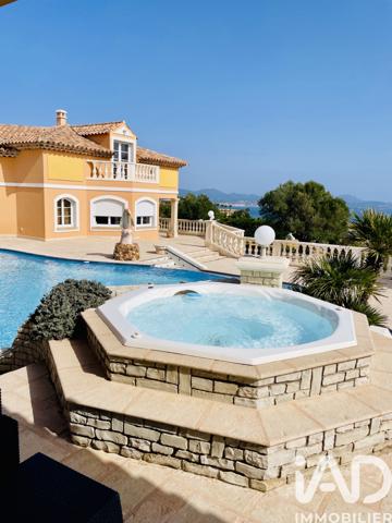 Maison à vendre 20 pièces 630 m² Roquebrune-sur-Argens